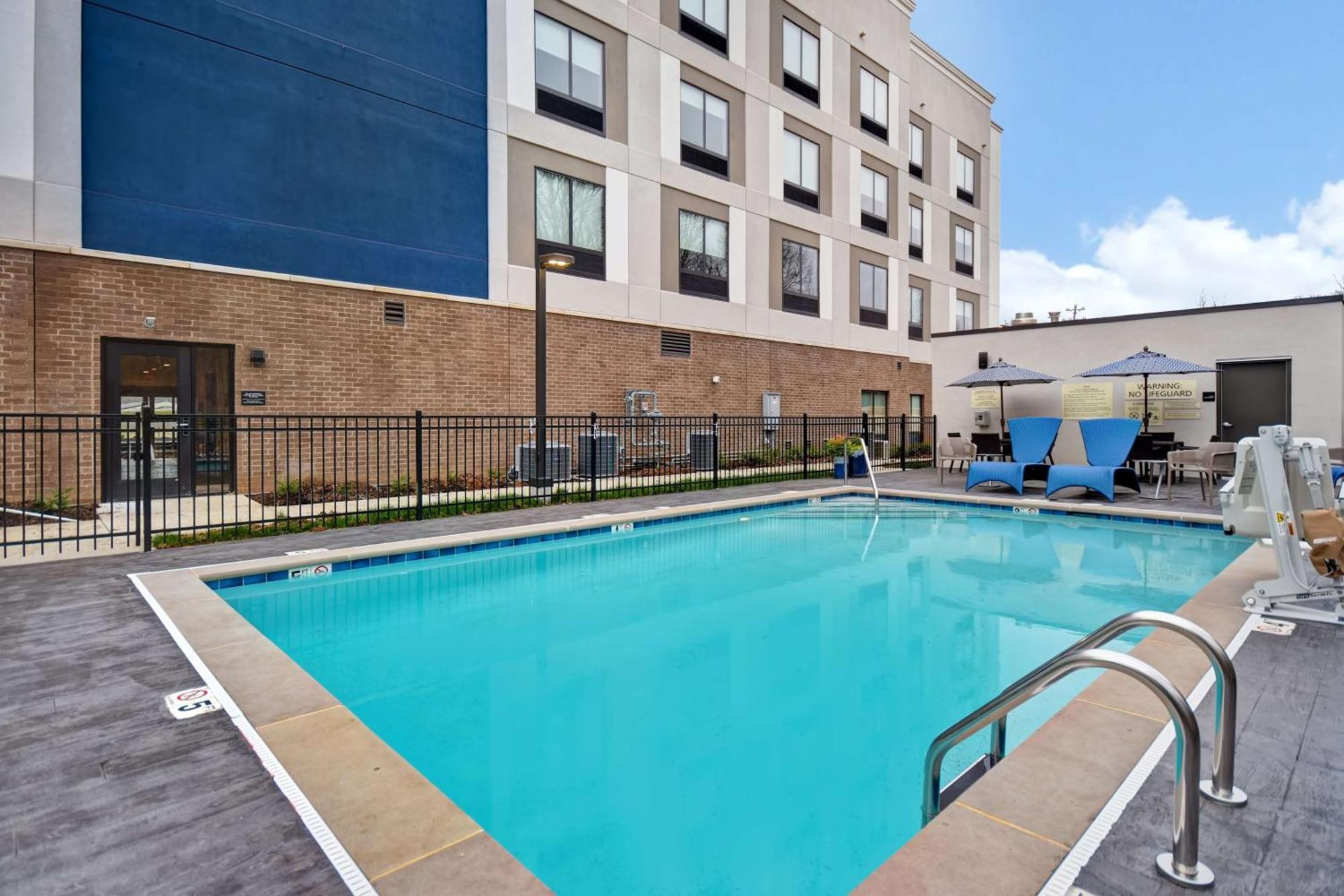 Hampton Inn Pleasant View Esterno foto